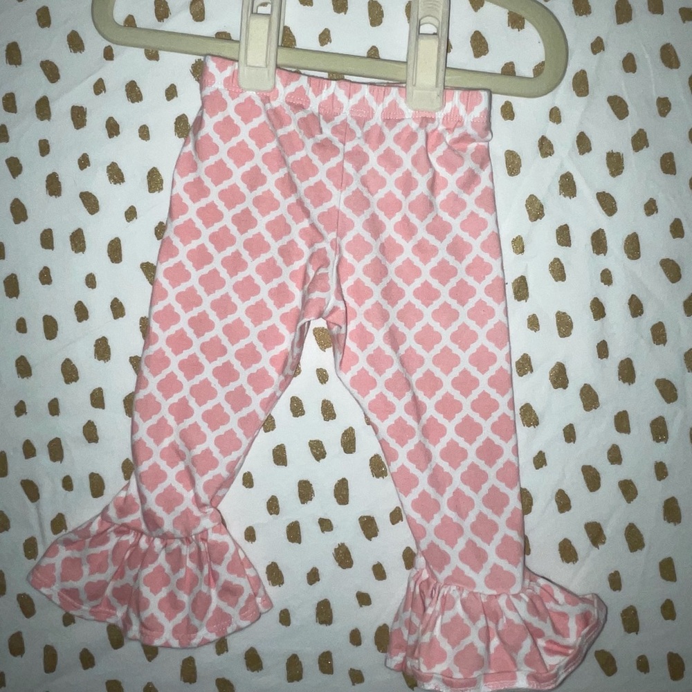 MudPie flare pants 6-9